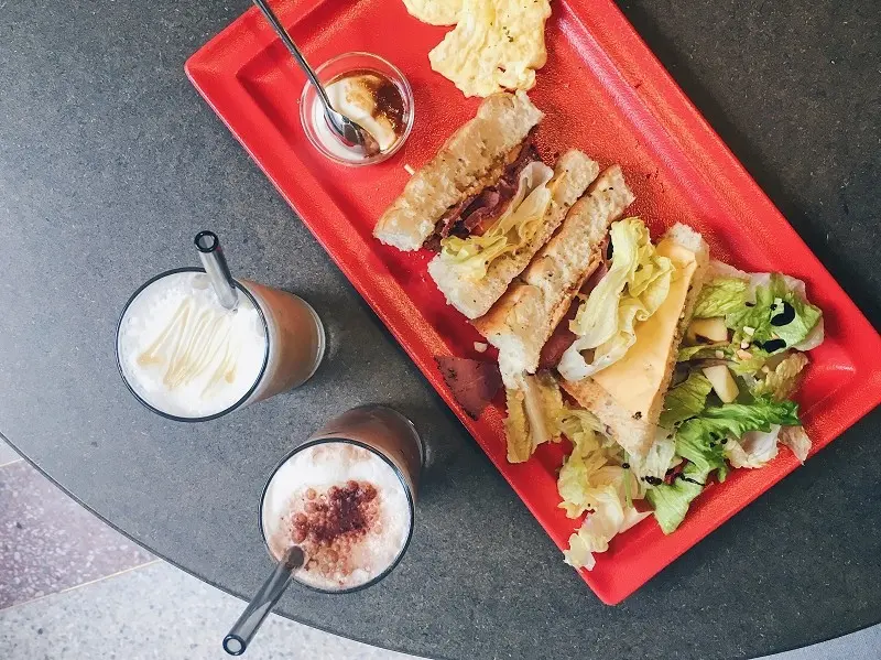 【台北｜西門站】鬧咖啡 NOW coffee＿北門廣場老宅咖啡廳＿不限時、提供Wi-Fi及插座＿適合長待