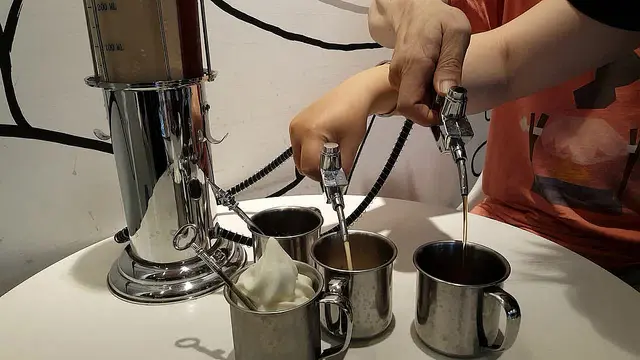 [屏東♥內埔]泉村手作。實驗室風格店。好想買車喔-雙槍飲料。超級好玩滴