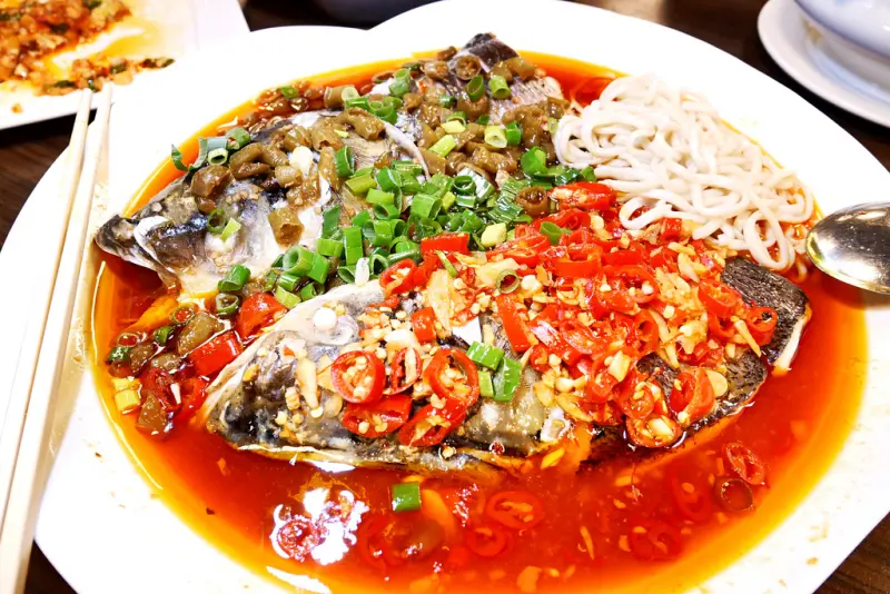 台北北投餐廳胡同大媽這位大媽手藝一級棒 / 合菜桌菜料理 / 家庭聚餐/父親節母親節/剁椒魚頭/酸菜魚