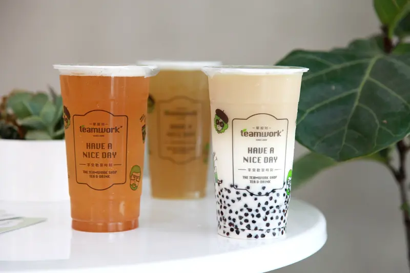 台南美食-芯芯要去【聚握刻茶飲 -Teamwork-】~簡約文青風格茶飲店|IG打卡必訪|甘蔗飲品先驅(文末抽獎)