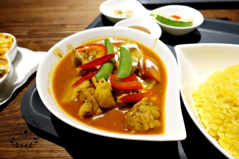 【花蓮】咖多喜咖哩 特色咖哩炸彈麵包 林森路巷弄美食