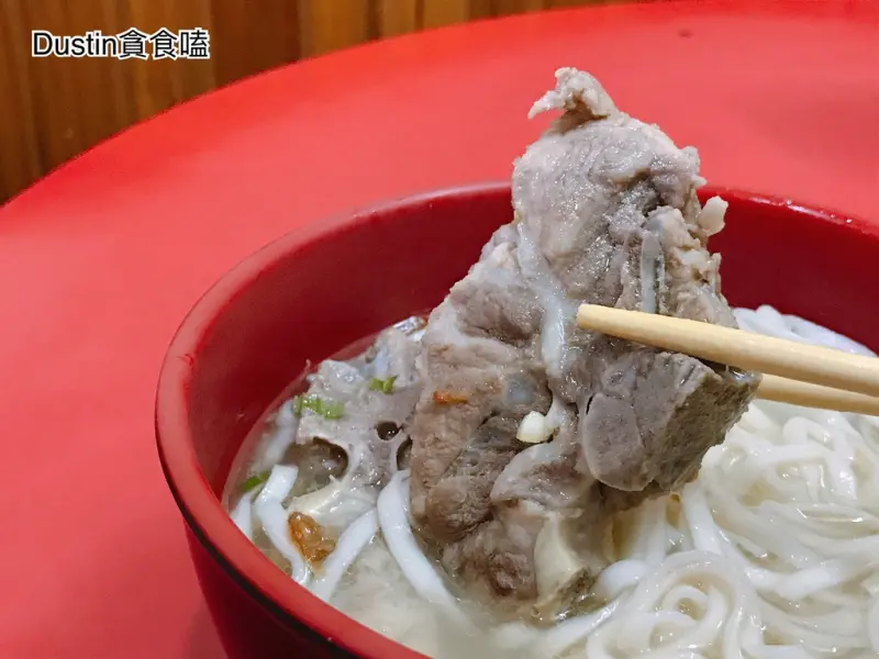 陳記外省麵__豬骨熬出大骨麵 ！豬腳麵｜忠孝敦化美食 / 麵食推薦『東區 · 延吉街』