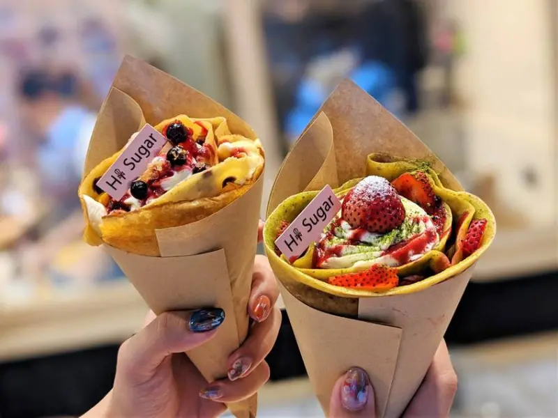 HiSugar:嗨糖 日式可麗餅｜少女夢幻級甜點殺手！鋪滿自製焦糖布丁和生巧克力！芒果季必吃的芒果煉乳口味！天生一對的草莓抹茶口味！台北甜點推薦、台北下午茶推薦、中山甜點推薦、中山下午茶推薦