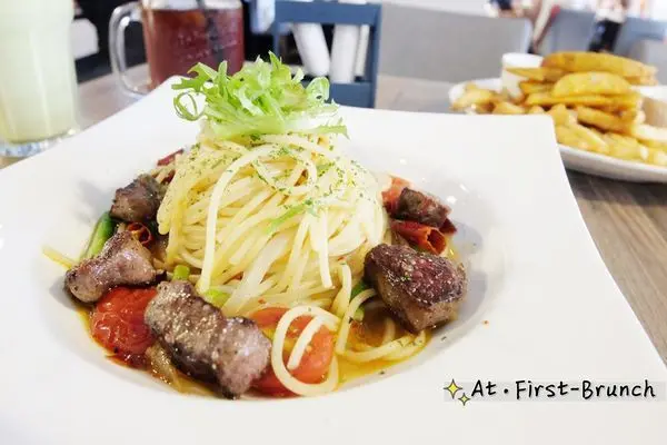 【美食】北市大安「At • First-Brunch緣來-忠孝店」東區推薦美味大份量早午餐!(附完整菜單)