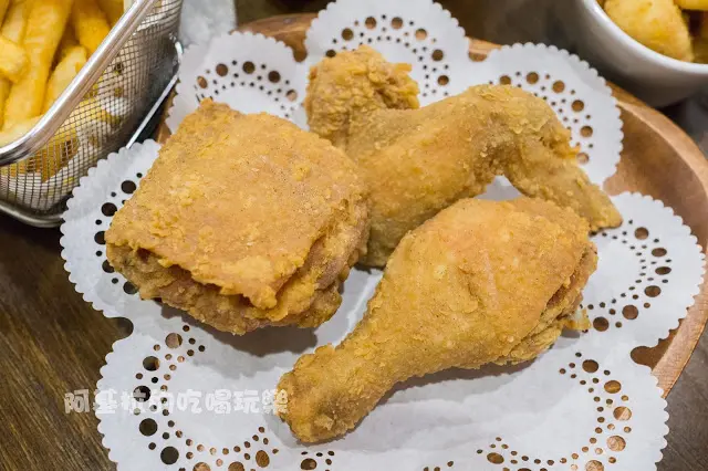台中美食｜曲肯叔叔美式炸雞-德化店｜雞塊、雞腿、雞翅、雞排、雞米花
