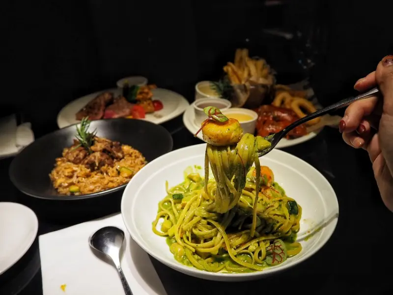 Fa Cafe 士林區 義式料理推薦 天母餐酒館 聚餐酒吧bar 平價深夜咖啡廳 小酒館 商業午餐 天母美食 包廂推薦 GUINNESS健力士生啤機