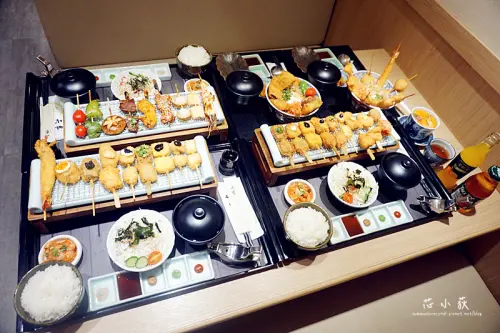 天串元祖串揚。超值串揚套餐，1次品嚐9種不同串揚，沙拉、漬物、味噌湯、無限量供應越光米飯，海鮮、肉品、野菜任你選，5種醬料搭配!