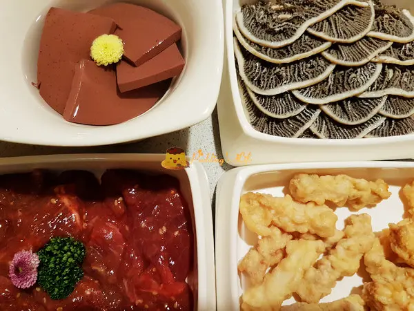 【新竹火鍋】大遠百川劇變臉台灣四號店《海底撈火鍋》撈麵秀/美甲/遊戲區/宵夜場餐廳