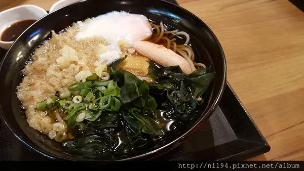 《日式料理》中山新光三越南西。富士名代そば