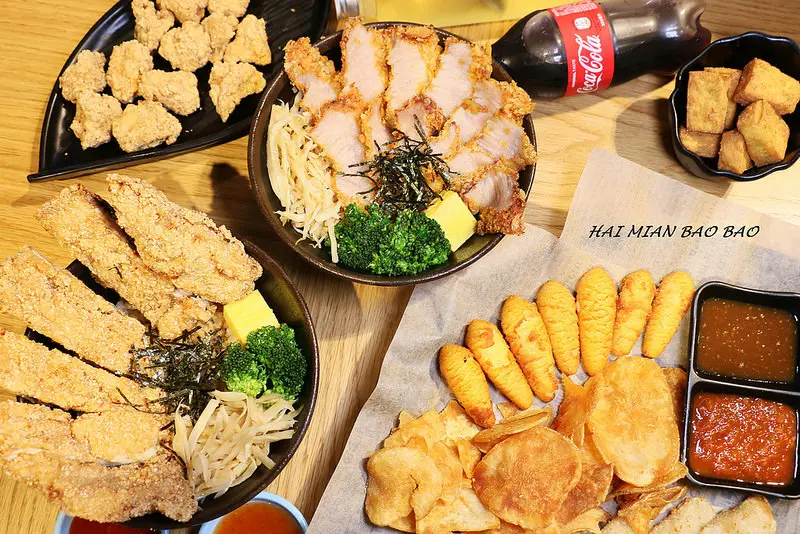 『炸去啃Chicken職人炸物(台北信義A11店)』信義新光三越美食/時尚鹽酥雞/巨無霸雞排丼飯/優惠套餐/菜單/全台分店資訊(捷運市政府站)