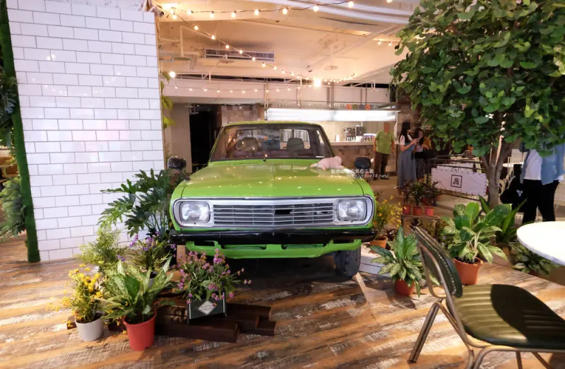 台中北區│JAI宅-一中最美餐廳.森林系歐風街道.網紅網美不能錯過.最新拍照打卡點.HUN混最新力作 - 藍色起士的美食主義