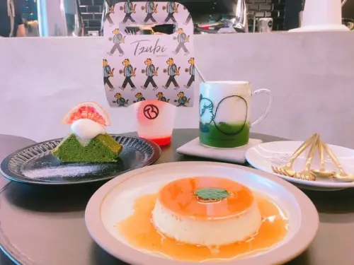 捷運忠孝敦化站✿Tzubi coffee✿超可愛的外帶提把! 還有厲害的布丁與抹茶小山呢!!