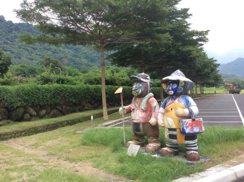嘉義無料景點[旺萊山 愛情大草原]有吃、有喝、野餐、 美拍、 親子休憩的好所在