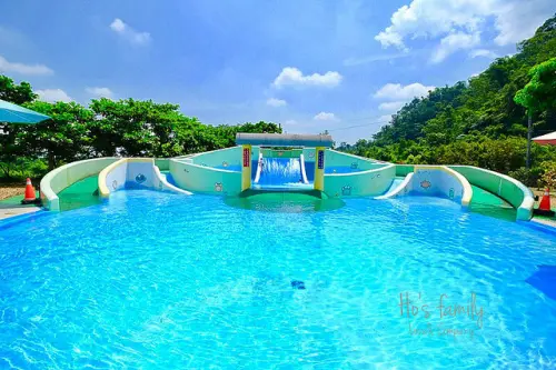 全台造型最吸睛滑水道泳池～三星鄉立游泳池（安農露營區）｜平價露營玩水、兒童戲水池，夏天玩水激推