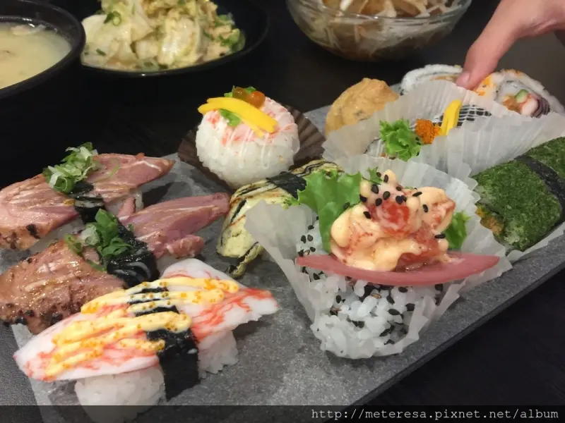 【恆春美食】 遊墾丁．吃恆春☆興丼壽司☆ 壽司根本是藝術品，還有超特別「松露蒸蛋」～