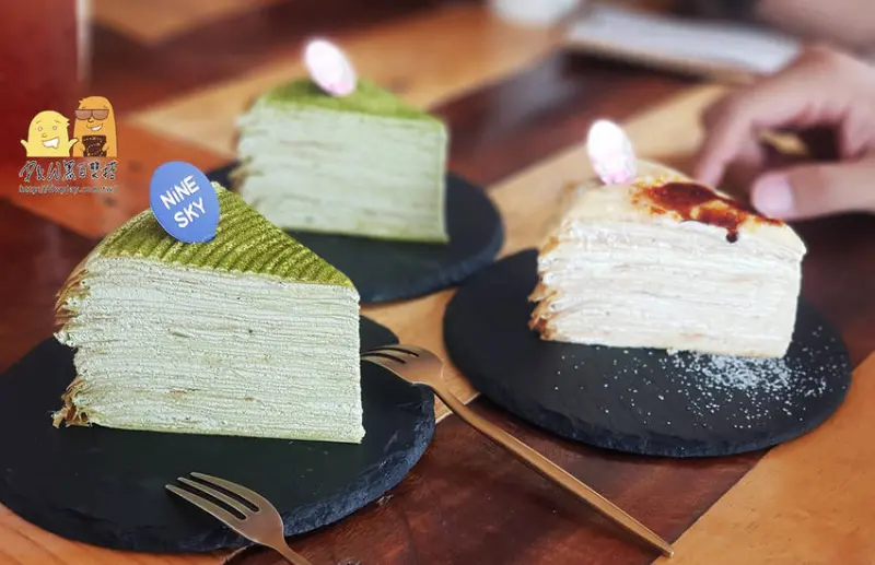 超好吃千層蛋糕！NineSky九天咖啡廳｜超隱密千層蛋糕甜點店，海軍藍配鵝黃色超美貨櫃，網美必拍！ - D&W-黑白雙搭-深耕國內美食|情侶約會景點|生活3C開箱