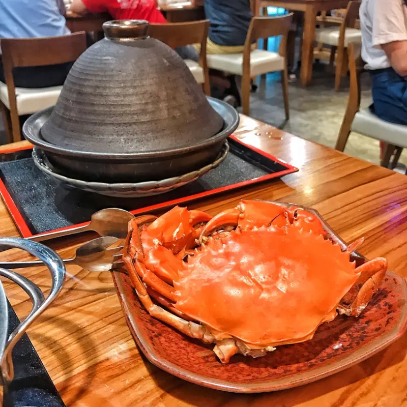 名流水岸民生館 日本國寶萬古燒料理 鮮甜的海鮮鍋物風味 限定龍蝦 大吟釀清酒沙公 美國頂級無骨牛小排 私廚料理 台北松山美食 捷運中山國中站