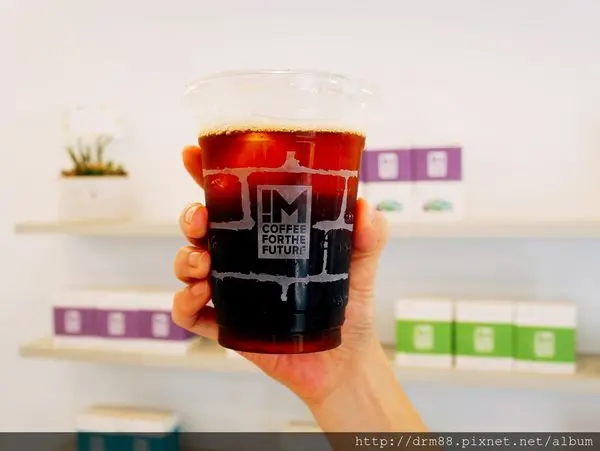 「IMPCT Coffee For The Future公益咖啡 」一杯咖啡，一間學校，用咖啡做公益，一生必喝一次的咖啡，東區公益咖啡，東區咖啡推薦。