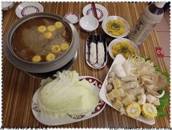 <捷運南港展覽館站>南港薑母鴨/冬令進補/養生鍋物/帝王食補/薑母鴨套餐/金瓜泡芙球/黃金麵線/遵循古法/37年來堅持每份的帝王比例