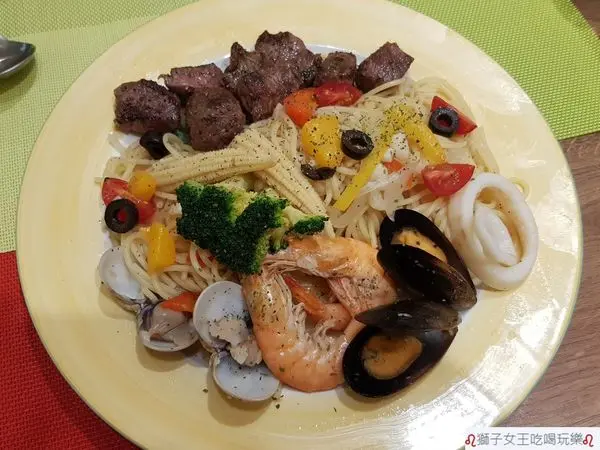 (台北●松山)潔果物語義式廚房Fruit Talk Pasta~以水果入菜料理~吃出天然的原味和健康~松山五分埔美食~捷運後山埤站