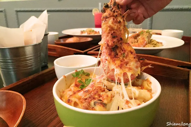 【台南】中西區 ★ 三分之三 早午餐 - 這裡有超大器超澎拜超豪華的海鮮義大利麵