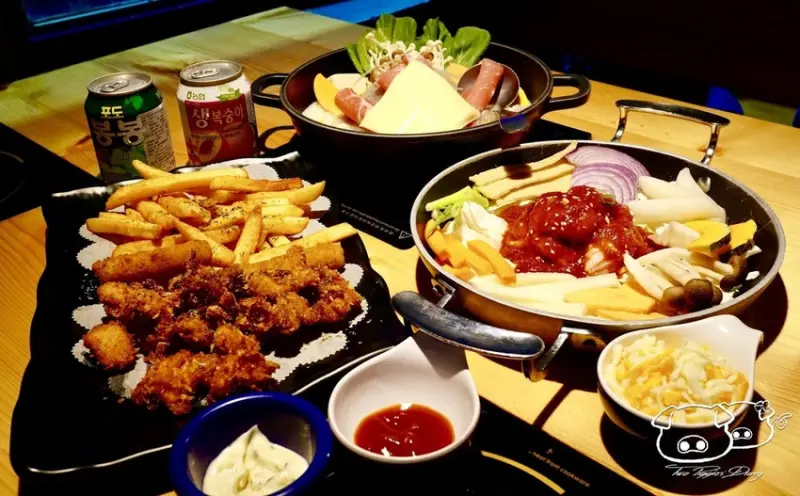 [公館站食記]首爾之星_韓式拌炒鍋、部隊鍋、自助吧無限吃_平價享受超值韓式料理_兩隻豬的日常