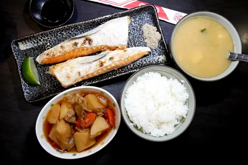 CP值破表！蘆洲日廚新鮮漁獲讓人每次上門都有驚喜！