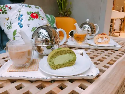 民生社區✿ 羅得奧商行。Après la Mousson✿吃美食看美衣~ 在水泥mix粉嫩繽紛的文藝空間吃蛋糕捲兒!