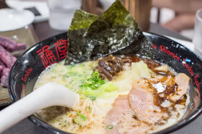 《琉球新麵 通堂》沖繩拉麵 台北統一時代店