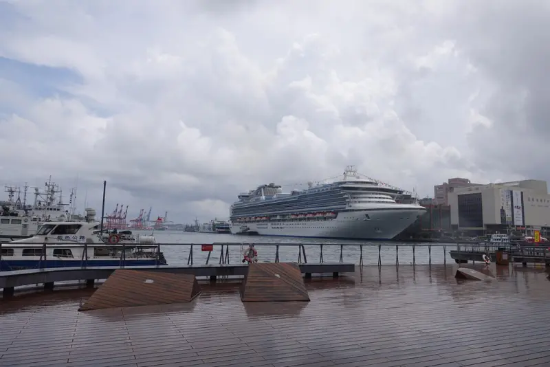 (胖樺遊記)藍寶石公主號Sapphire Princess/基隆港/沖繩那霸/石垣島四天三夜Day1/郵輪環境介紹/吃到飽餐廳