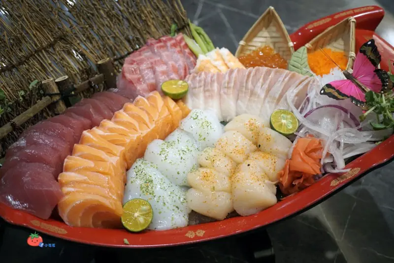 【板橋美食】原月帝王蟹燒烤吃到飽 全程桌邊服務 生魚片 啤酒隨你喝