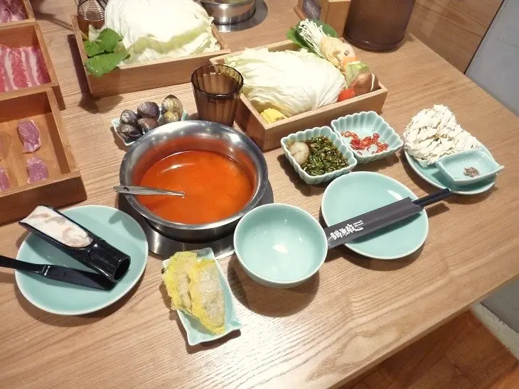 冷藏肉品果然無敵,經過嚐試名不虛傳-冷藏肉專門鍋無敵光復店体驗心得