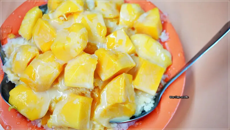 【貝玉冰菓店】西門町捷運站～隱藏在萬年大樓B1美食街，超新鮮芒果冰，一吃就解暑氣，還有超人氣紅豆牛奶冰／芋頭牛奶冰