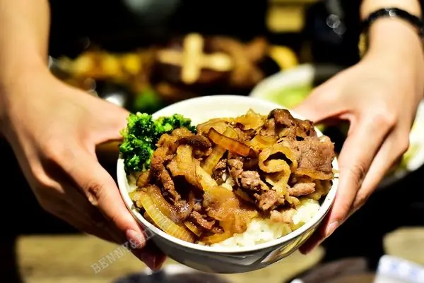 [台中北屯區美食]台中高CP值大份量洋食簡餐，再加點一點關東煮超滿足!!! -- 川越洋食屋