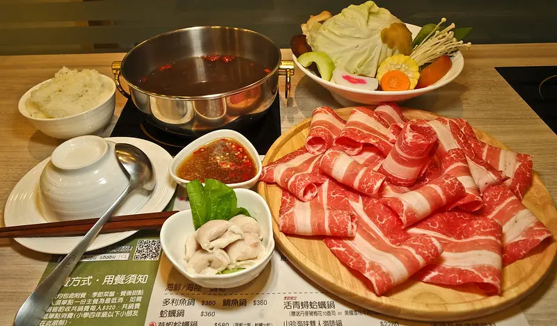 籐集 Shabu Shabu 二訪, 肉給的超實在!! 市民大道上美味胡椒湯頭涮涮鍋