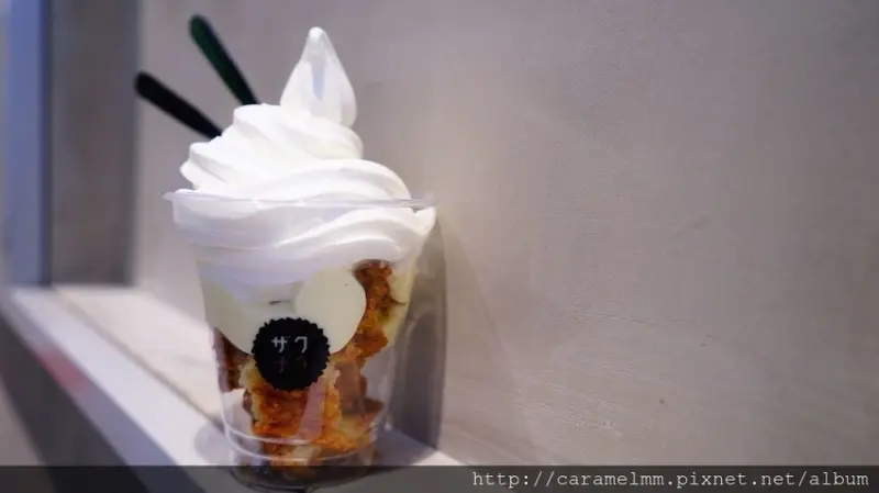 【台中西屯】ZAKUZAKU棒棒泡芙(台中中港店) 日本北海道超人氣甜點 現點現烤現做 台中甜點推薦 台中新光三越B1 愛評體驗券