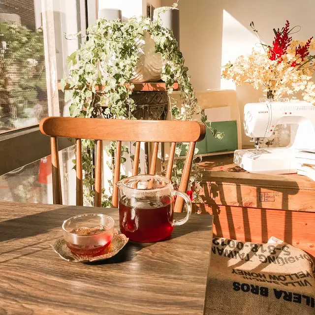 2020, Feb│丸花豆倉│走吧台北哪裡吃美食：萬華區龍山寺 藏在巷弄裡的經典手沖咖啡 陽光撒落的舒適咖啡空間 含完整手沖咖啡菜單