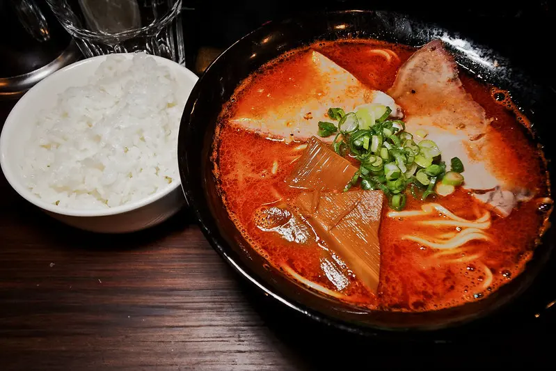 濃郁美味的蝦味湯頭拉麵!! 五之神製作所, 市府站美食