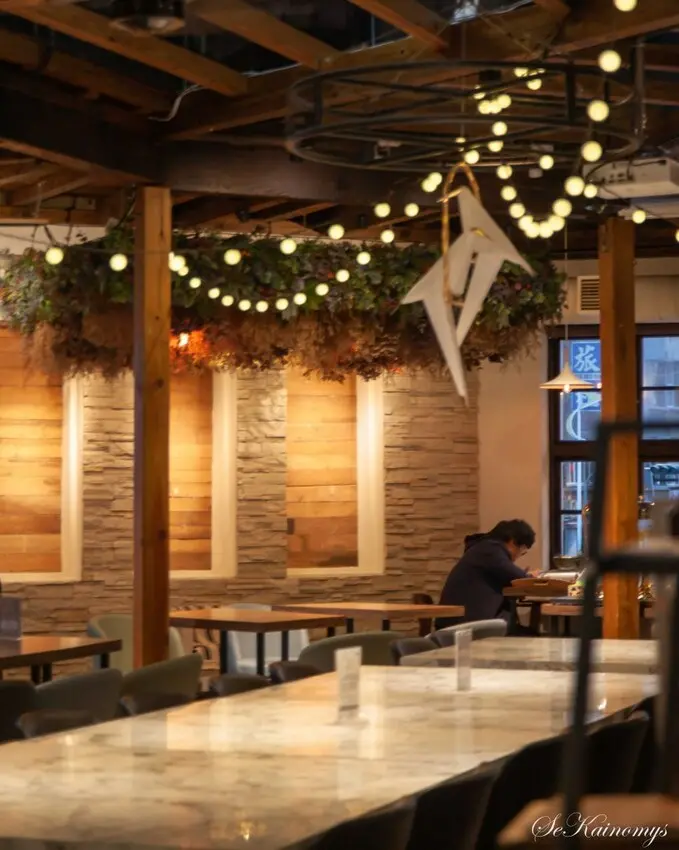 【花蓮市區美食】黑金通 東大門夜市旁百年老洋房複合式餐飲 - Mys旅人誌