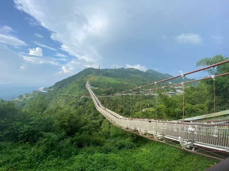 嘉義梅山-太平雲梯(寵物友善)。嘉義最高海拔景觀吊橋、賞雲海、晚霞及夕陽
