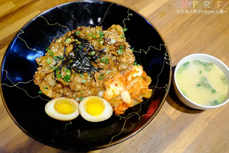 比臉大的相撲力士燒肉飯超有飽足感～想吃拉麵或丼飯來來良森食堂(台中西區店) 省荷包又吃的開心！