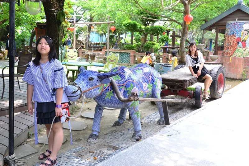 古色古香的傳統工藝園區，還有美食餐廳及親子DIY，更有拍不完的藝術造景，嘉義新港-板陶窯交趾剪黏工藝園區(觀光工廠)(傳統技藝)(藝術工藝)(嘉義景點)