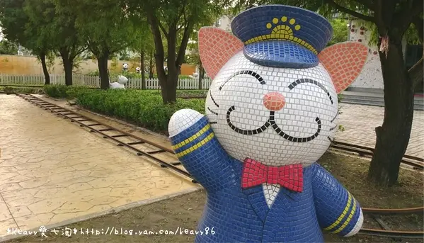 ★嘉義新港★，【板陶窯】交趾剪黏工藝園區，貓咪車站與貓咪站長超吸睛！