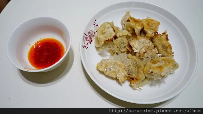 【宅配美食】山東泰安手工水餃 山東泰安 / 手工水餃 / 辣椒醬 / 宅配網購 上班族 宅配水餃 團購美食推薦