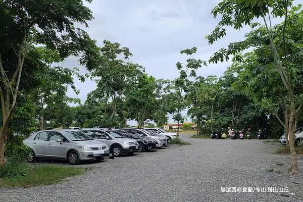 【宜蘭/冬山】斑比山丘(沒進場看小鹿)-->梅花湖-->小熊書房