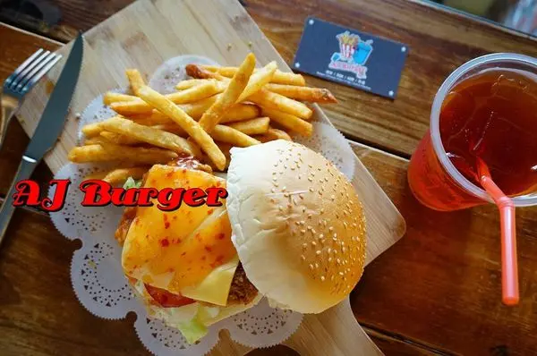 【台南善化區】『AJ Burger善化旗艦店』~豪邁吃漢堡，大口啃薯條。