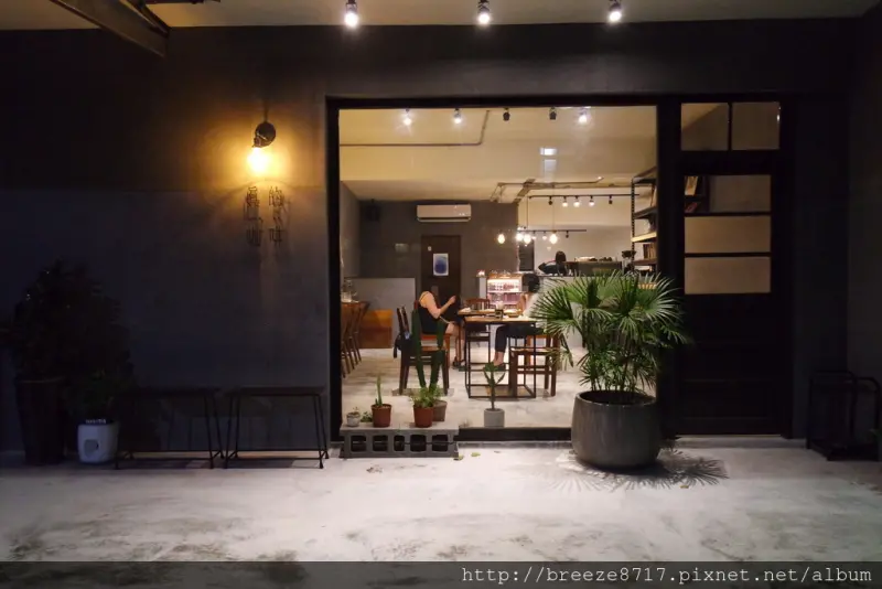 真的咖啡 Zhen De Coffee。充滿年輕與文青咖啡館【台北】