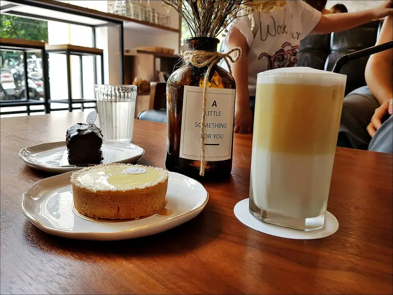 [台中] 卉咖啡HUICAFÉ-台中下午茶甜點新餐廳 店內好拍照適合網美拍照打卡IG