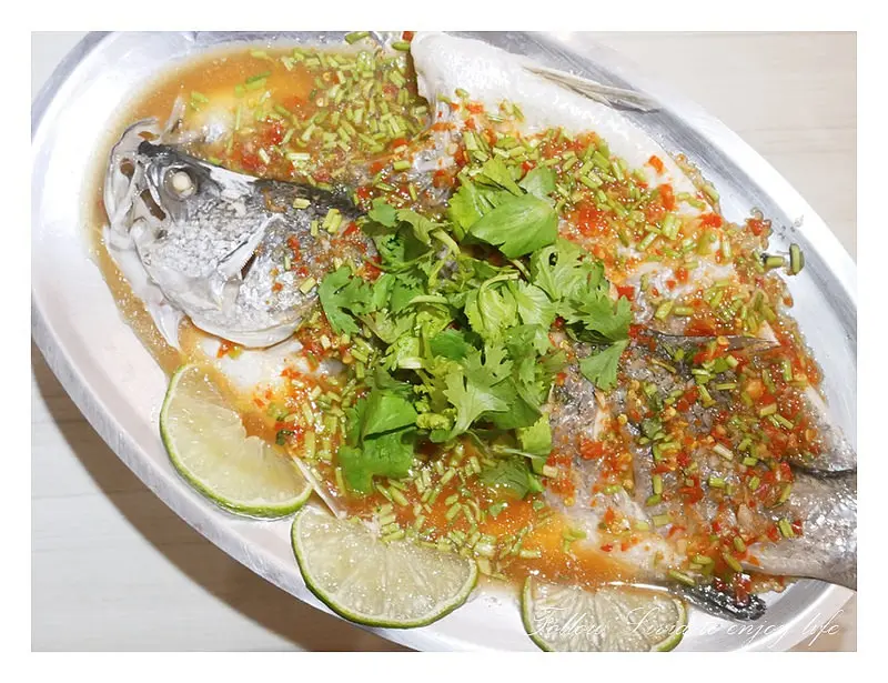 美食餐廳║ 台北中山區 捷運大直站 東方泰國料理 大直/泰式料理 超厚蝦餅真材實料 ❤跟著Livia享受人生❤