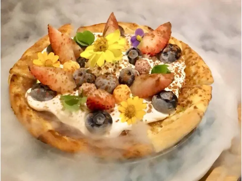 ｜30 Thirty 老酒館｜- 放鬆氣氛的酒館，喝點調酒享受入味又道地的餐點，夢幻的朵朵派甜點畫下這餐美麗的句點